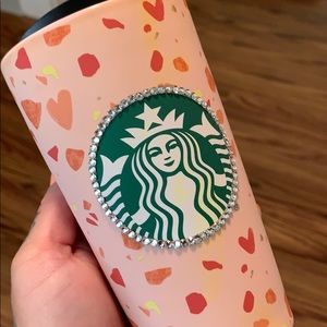 Starbucks got reusable cup